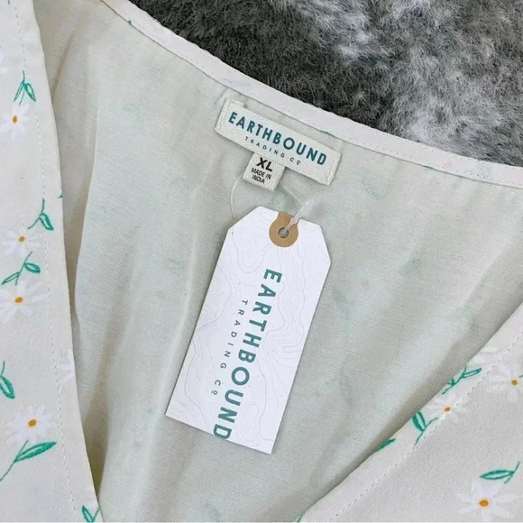 NWT White Daisy Drawstring Dress - Picture 4 of 13